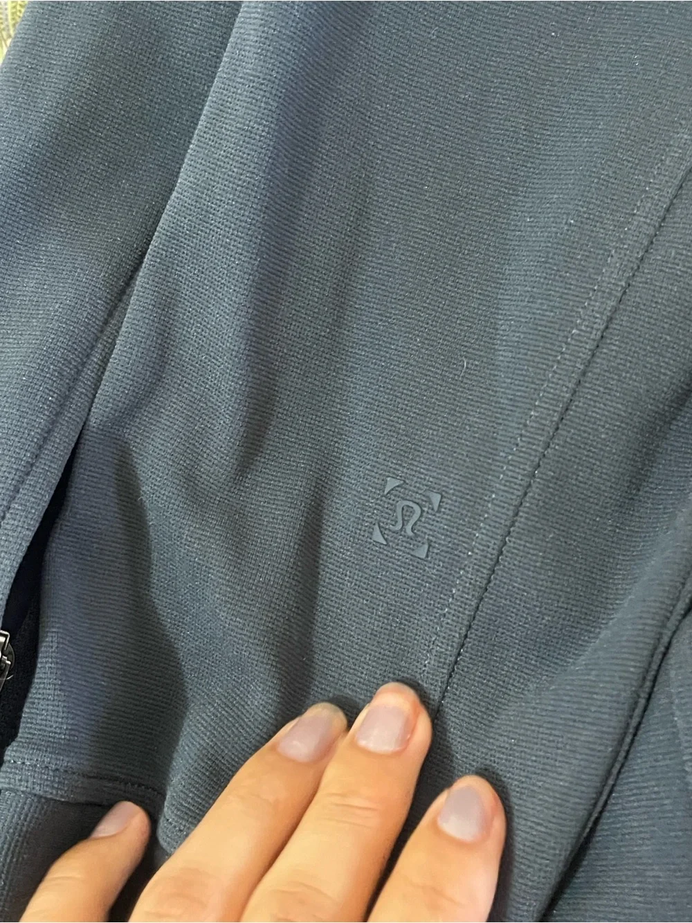 lululemon athletica Women's Lightweight Full-Zip Jacket in Slate Blue-Gray
